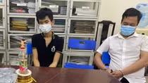 Tóm gọn hai đối tượng bán 5 bánh heroin, 6.000 viên ma túy tổng hợp