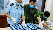 Tăng cường chống buôn lậu qua đường hàng không