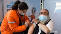 Israel tiêm liều vaccine ngừa COVID-19 thứ 3 cho người trên 12 tuổi