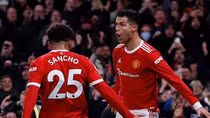 Cristiano Ronaldo giúp HLV Rangnick có chiến thắng đầu tiên