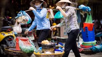 Người bán hàng rong, quà vặt được hỗ trợ 3 triệu đồng