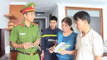 Giữ bình yên mùa du lịch biển