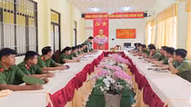 Công an xã ở Cần Thơ ra mắt mô hình “Trên mẫu mực, dưới tích cực làm theo - vì Đảng, vì nhân dân”