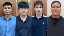 Bóc gỡ đường dây sản xuất giấy tờ giả qua mạng Internet