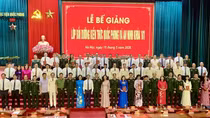 Bế giảng lớp bồi dưỡng kiến thức quốc phòng và an ninh khoá 101