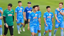 HLV Kim Sang Sik đánh giá cao cặp đôi Đình Trọng – Đoàn Văn Hậu, hé lộ tình hình Xuân Son