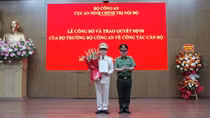 Đại tá Trần Hồng Quang giữ chức vụ Phó Cục trưởng Cục An ninh chính trị nội bộ
