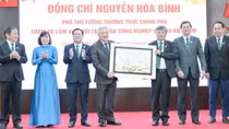 Phó Thủ tướng Thường trực Chính phủ Nguyễn Hòa Bình thăm và làm việc tại VRG