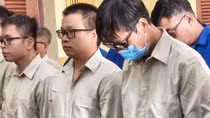 Tuyên án các bị cáo buôn lậu, nhận hối lộ, tiếp tay gian thương