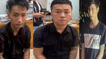 Hai cô gái đi trên đường bị 3 đối tượng chặn cướp xe máy