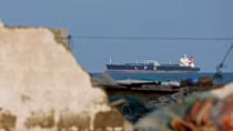 Iran bất ngờ tuyên bố không đóng cửa eo biển Hormuz