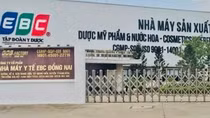 Thu hồi sản phẩm kem chống nắng của chồng ca sĩ Đoàn Di Băng