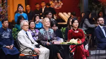 Phu nhân Tổng Bí thư và Công tước xứ Richmond cùng Phu nhân tham quan Bảo tàng Mỹ thuật Việt Nam