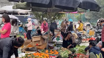 Sức mua tăng, thị trường giữ giá ổn định, hàng hóa dồi dào