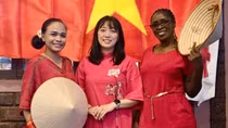 “Hoa xương rồng” trong nắng gió châu Phi