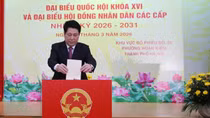 Chủ tịch nước Lương Cường bỏ phiếu tại khu vực bỏ phiếu số 26, phường Hoàn Kiếm, Hà Nội