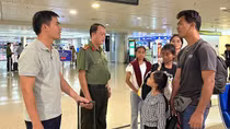 Công an Đắk Lắk hỗ trợ nhiều gia đình vượt biên trái phép hồi hương an toàn