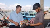 Ngư dân miền Trung hướng về Đại hội XIV của Đảng