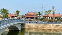 Từ bến sông xưa vọng lại đến công viên tưởng niệm phà Gianh