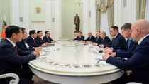 Tổng thống Putin giao Bộ Ngoại giao Nga xem xét miễn thị thực cho công dân Việt Nam