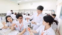 Xu hướng mở rộng tổ hợp xét tuyển ở khối ngành Y, Dược có đáng lo ngại?