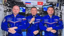 Các phi hành gia Nga gửi lời chào Việt Nam từ Trạm Vũ trụ quốc tế