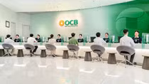 OCB tung quà tặng may mắn, trang hoàng chi nhánh đón khách giao dịch Tết 2026