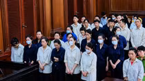 Tuyên án 38 bị cáo chiếm đoạt tiền khách hàng từ thẻ tín dụng