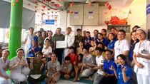 Bệnh viện 30-4 thăm hỏi, tặng quà các em nhỏ có hoàn cảnh đặc biệt khó khăn và khuyết tật