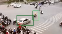 CSGT Hà Nội kịp thời hỗ trợ sản phụ đến bệnh viện an toàn
