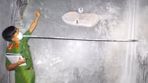 Cháy nhà lúc bố mẹ đi vắng, 2 con gái bị ngạt khói tử vong