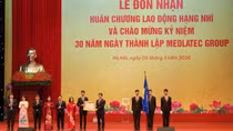 Medlatec đón nhận Huân chương Lao động hạng Nhì