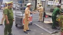 TP Hồ Chí Minh “chuyển đổi sinh kế” để người bán hàng không phải bám víu vào vỉa hè