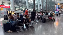 Đại sứ quán Mỹ tại Riyadh bị tấn công, Washington phát cảnh báo khẩn
