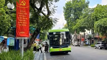 Tăng cường 360 lượt xe buýt mỗi ngày phục vụ Hội chợ Quốc gia Mùa Xuân 2026