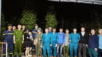 Xuyên đêm tìm cháu bé 5 tuổi mất tích