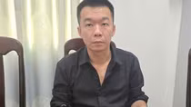 Thêm một đối tượng trong vụ dàn cảnh lừa bán thiên thạch ra đầu thú