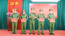 Bộ Công an thưởng đột xuất Công an phường ở Cần Thơ