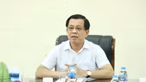 Cựu Thứ trưởng Nguyễn Bá Hoan dùng chiêu “ngâm” hồ sơ XKLĐ để nhận “bôi trơn