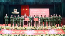 Giao lưu văn nghệ, trao tặng sách xây dựng “Tủ sách hướng thiện”