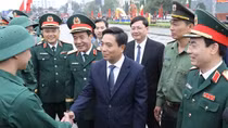 Thanh niên xứ Thanh náo nức nhập ngũ, nhiều tân binh là nữ cử nhân
