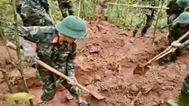 Chiếc bút máy khắc dòng chữ đẹp được phát hiện trong hài cốt liệt sĩ ở vườn tràm