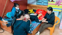 Đốt than sưởi ấm cho trẻ sơ sinh, 3 người trong gia đình tử vong