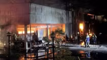 Dập tắt đám cháy nhà kho gần 100m2 tại cơ sở tôn giáo ở TP Hồ Chí Minh