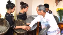 Bảo đảm quyền tự do tín ngưỡng của người dân, sự hoạt động đúng đắn của các tôn giáo