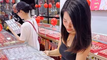 Nhà đầu tư chóng mặt theo cơn sốt bạc