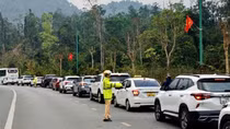 Thành tâm, thảnh thơi về thăm miền đất Phật