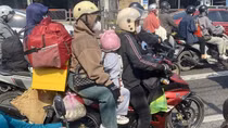 Phương tiện tăng cao ở các cửa ngõ thành phố nhưng không ùn ứ