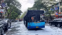 Mọi hành khách đều an toàn sau sự cố xe buýt bị cháy