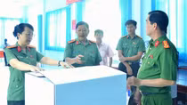 Công an Đồng Tháp bám địa bàn, đảm bảo an ninh tại các điểm bầu cử